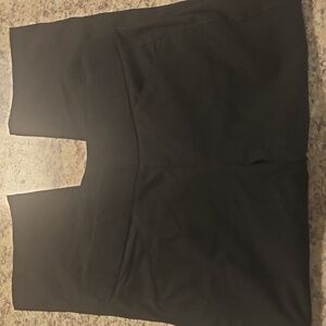 3/$17 Chicos Black Petite Crop Pants